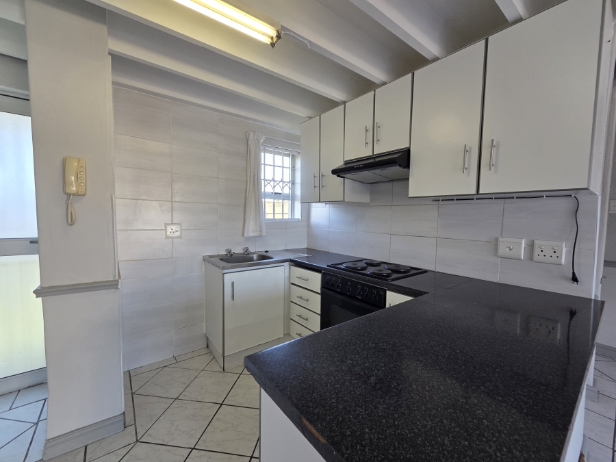 1 Bedroom Property for Sale in Humewood Eastern Cape